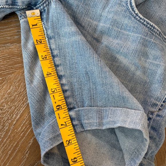 Levi’s Red Y2K Denim Bermuda Shorts Embroidered Relaxed Fit Size 26 - Picture 14 of 14